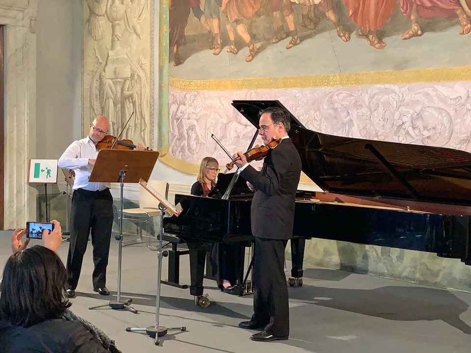 Palazzo Ducale fotografia di Mark Messenger con Maria Tarasewicz e Alberto Bologni del Royal College of Music (Lucca Classica Music Festival)