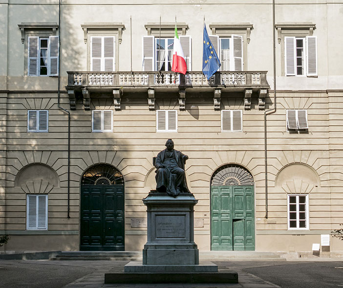 The facade of the Nottolini's Palazzina with the architect statue in the center of the courtyard