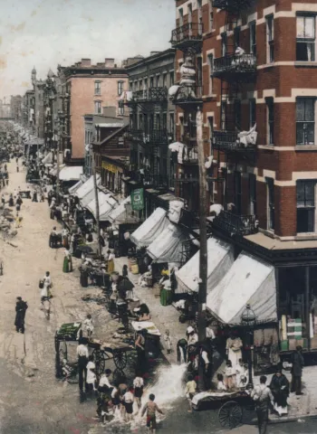 Hester street a New York, inizio '900